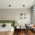 Allen Luxury Apartment - Vinhomes Central Park